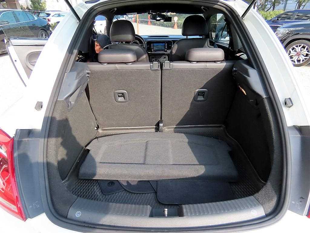 Volkswagen Beetle 2016 Blanco - Importación desde Corea - HF Imports Iquique - Foto 17