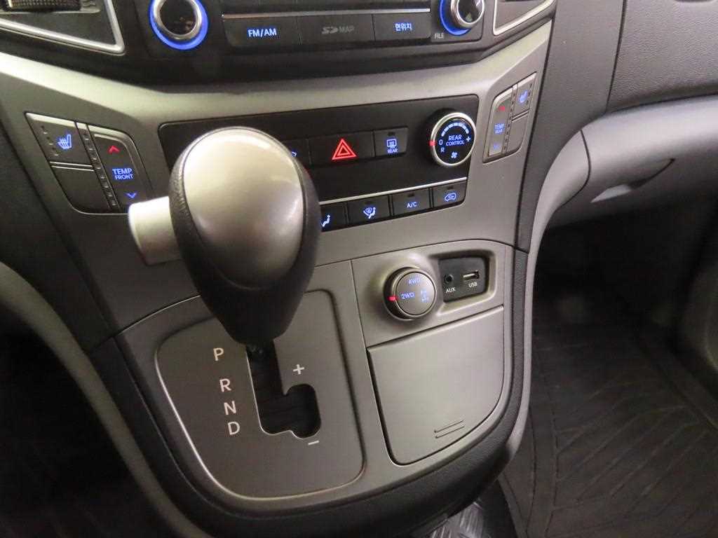 HYUNDAI Starex 2016 - Importación desde Corea - HF Imports Iquique - Foto 13