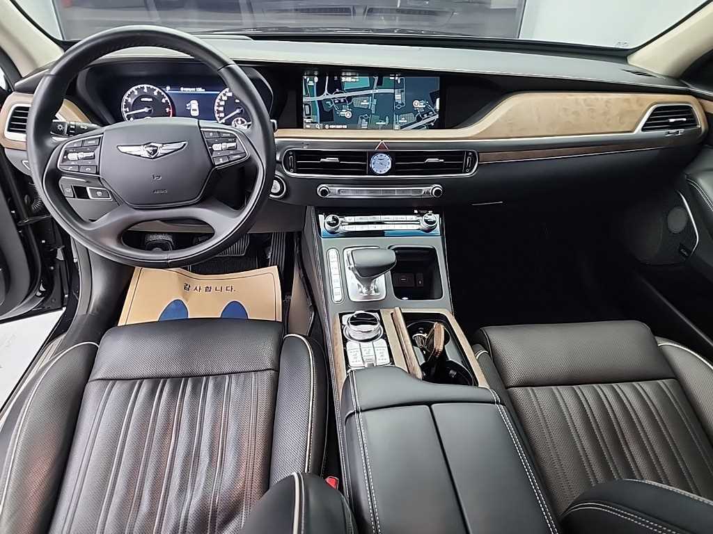 Genesis G90 - Vista 7