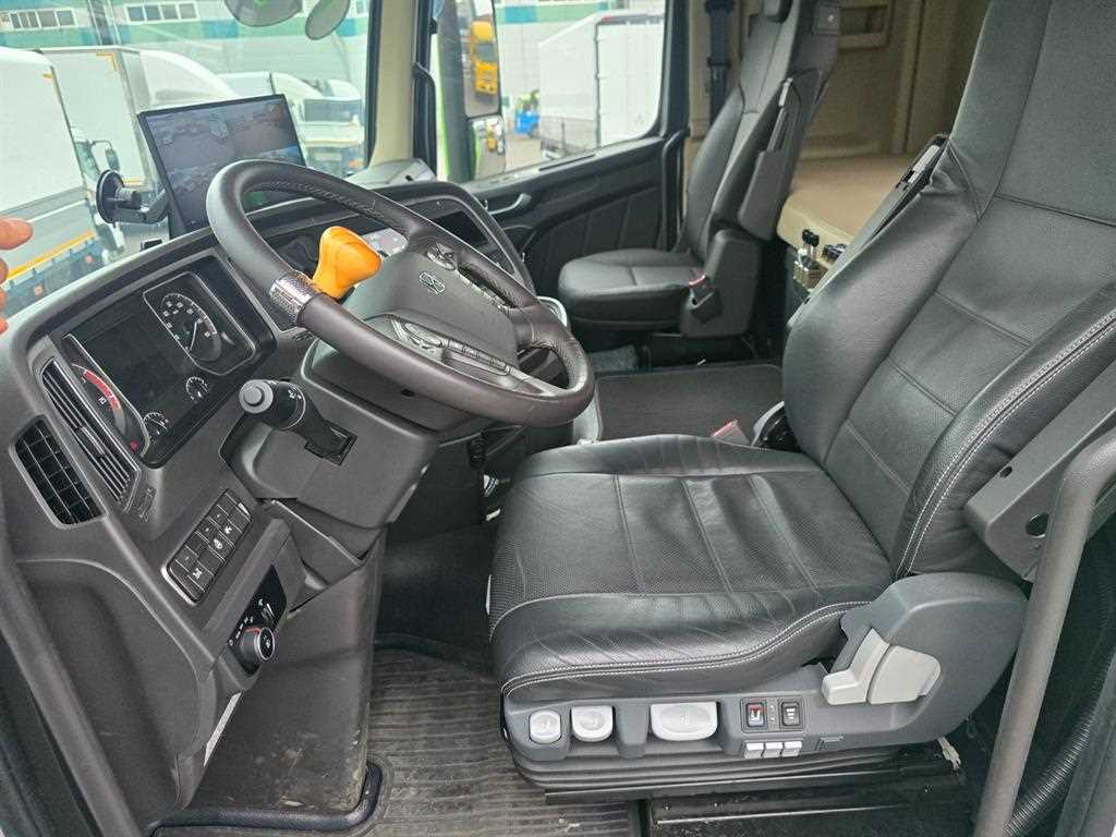 medium and large cargo apChoukJingae - Vista 10