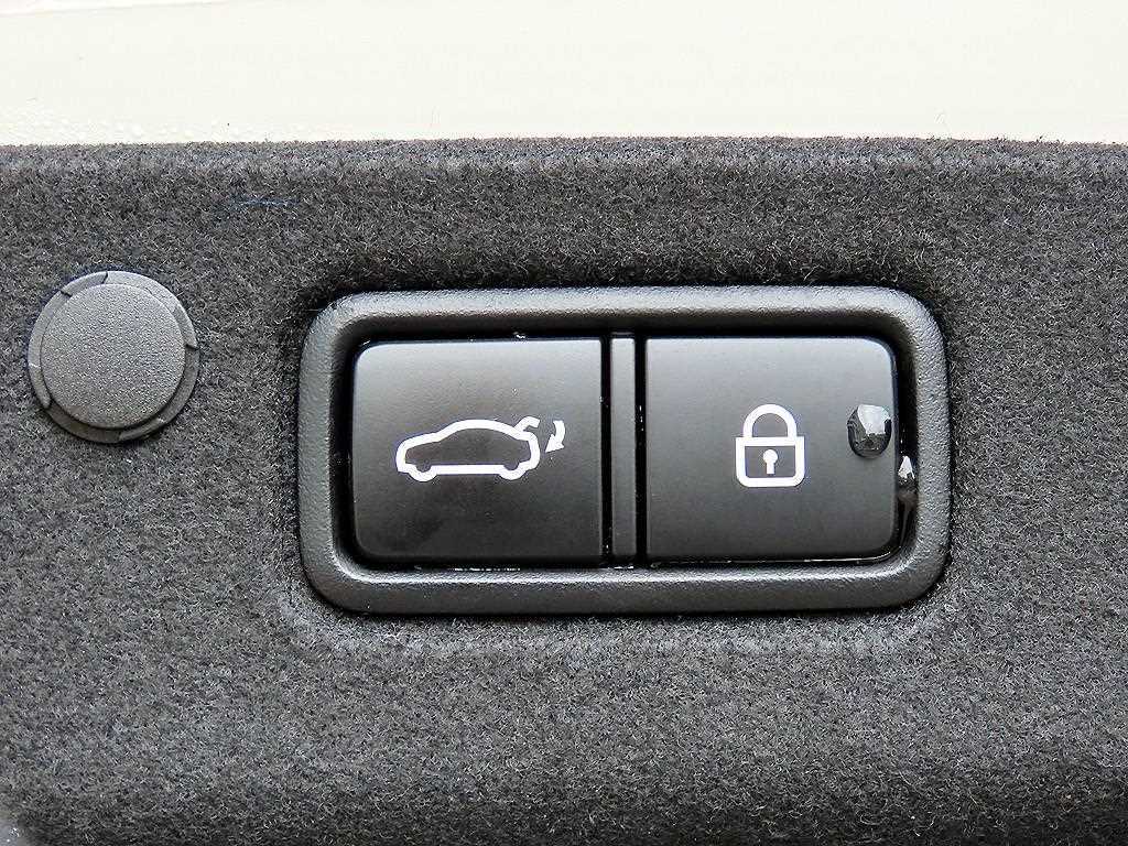 HYUNDAI Grandeur 2020 the color of pearl - Importación desde Corea - HF Imports Iquique - Foto 16