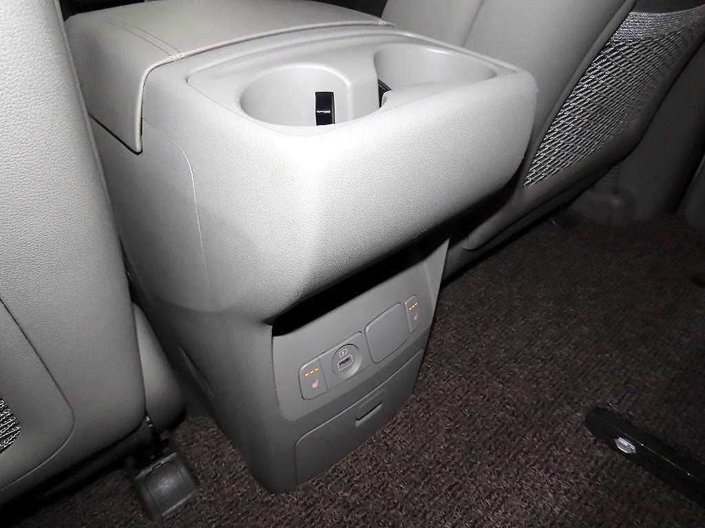 KIA Carnival 2020 Plateado - Importación desde Corea - HF Imports Iquique - Foto 16