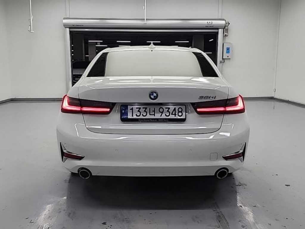 BMW 3 series - Vista 3