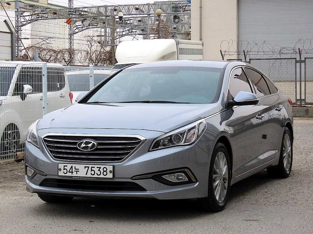 HYUNDAI Sonata - Vista 2
