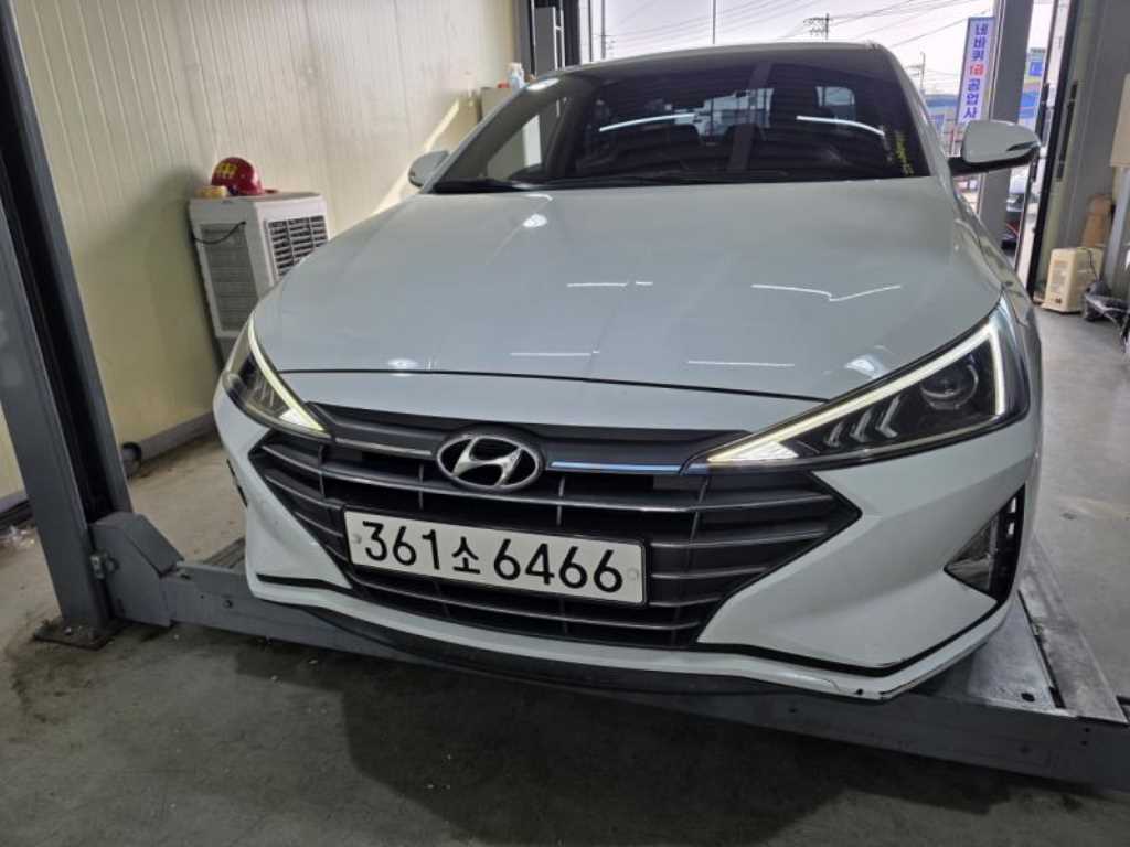 HYUNDAI Avante 2020 Blanco - Importación desde Corea - HF Imports Iquique - Foto 1