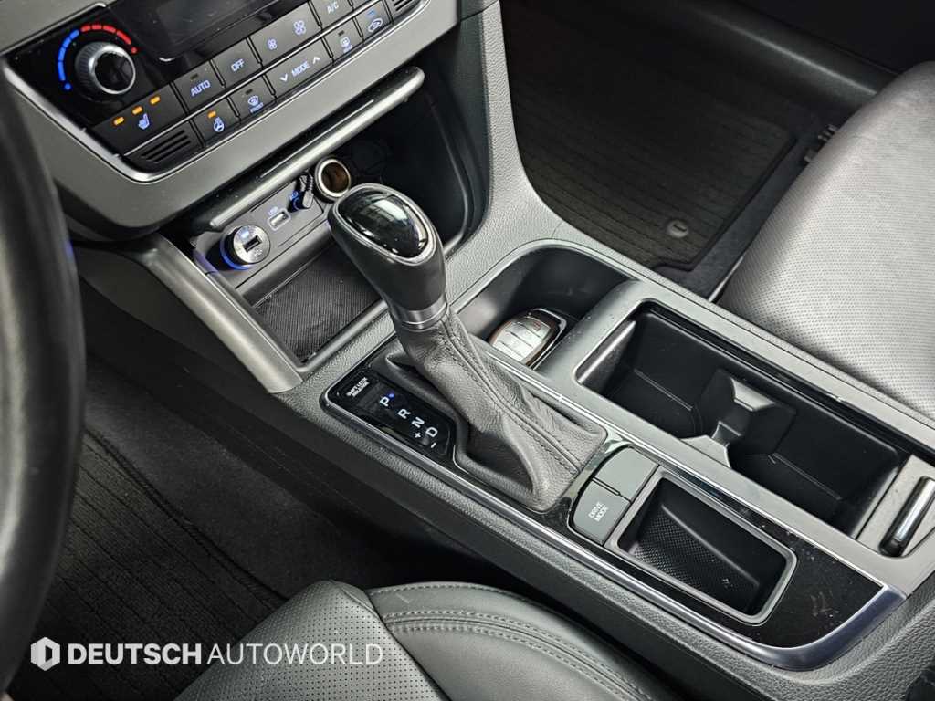 HYUNDAI Sonata - Vista 9