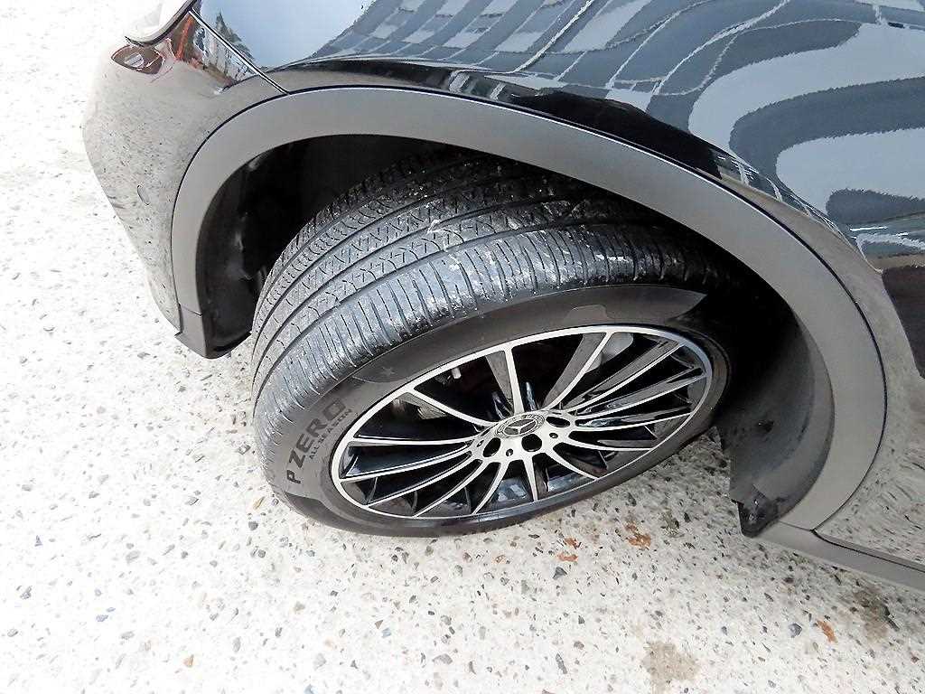 Mercedes Benz GLC Class 2019 Negro - Importación desde Corea - HF Imports Iquique - Foto 20