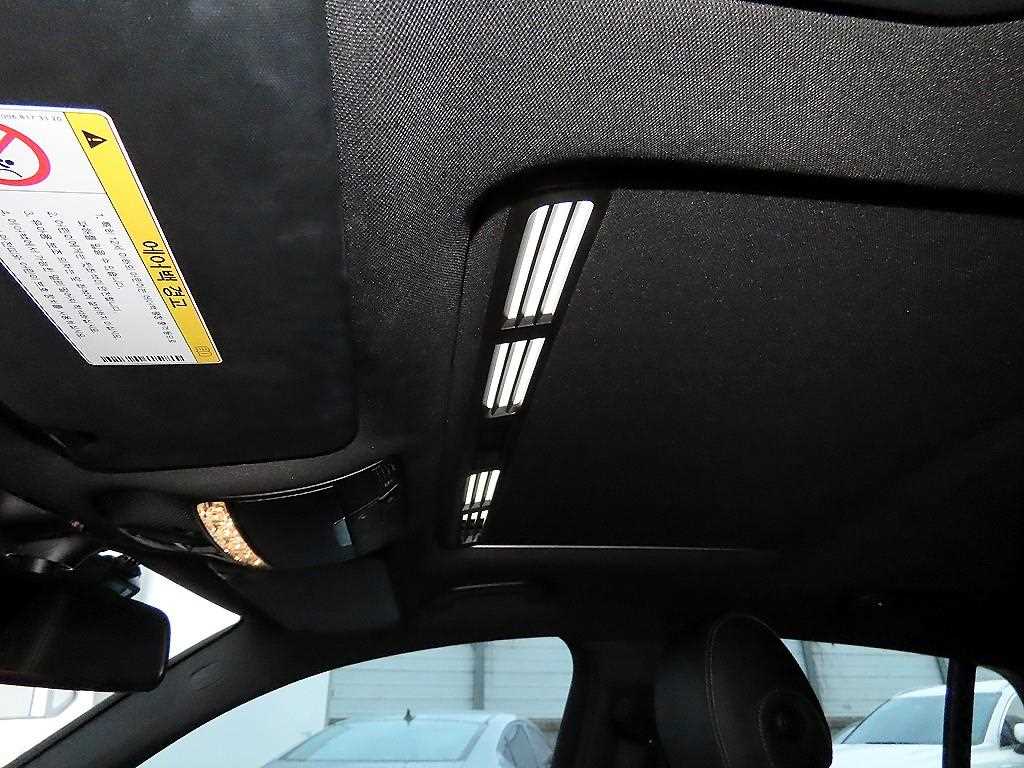 Mercedes Benz GLC Class 2019 Negro - Importación desde Corea - HF Imports Iquique - Foto 15