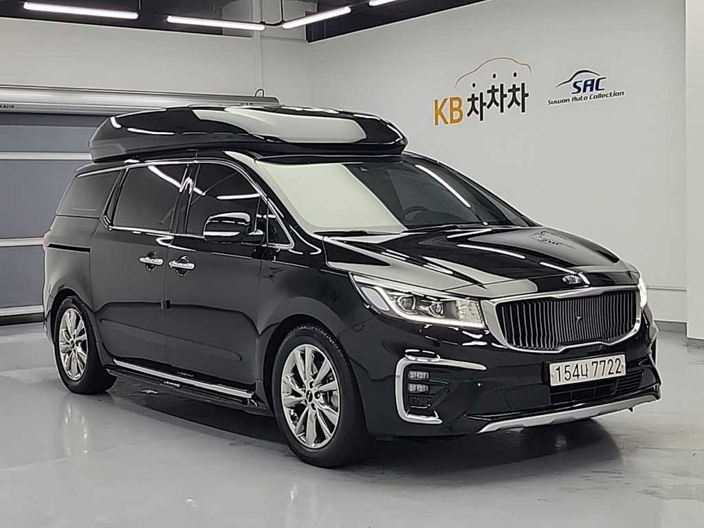 KIA Carnival - Vista 5