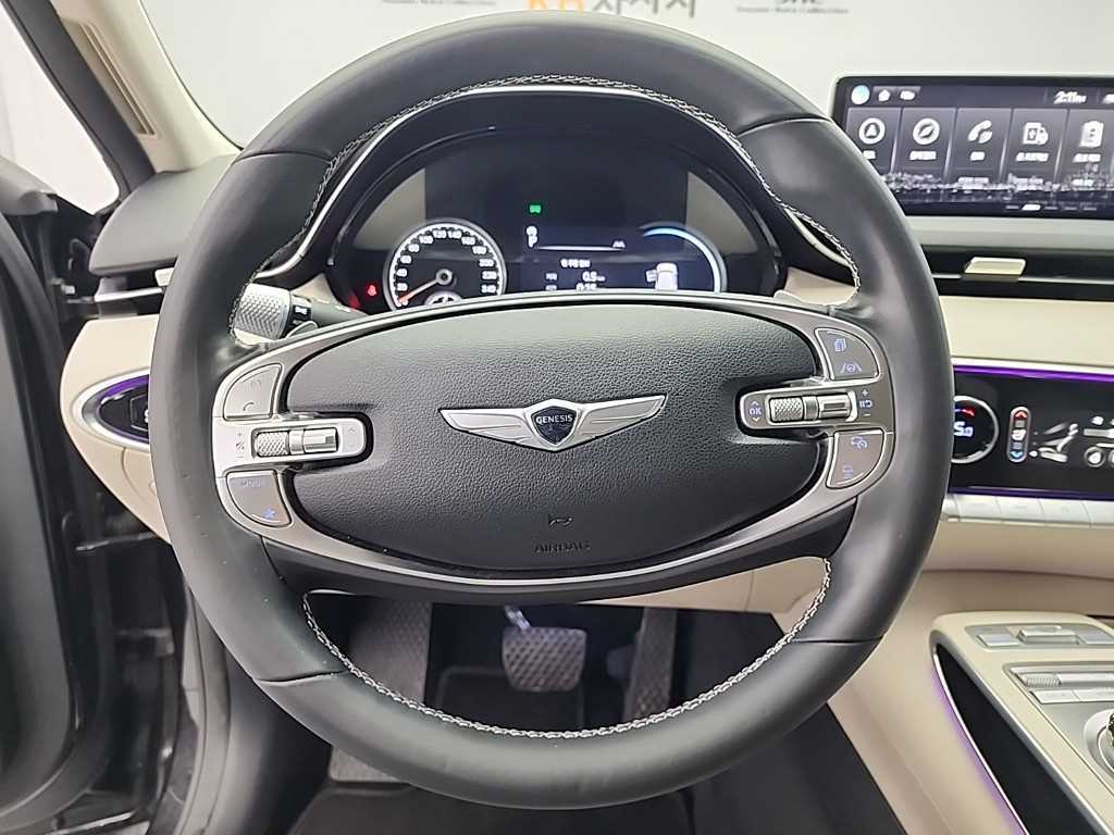 Genesis GV70 - Vista 9