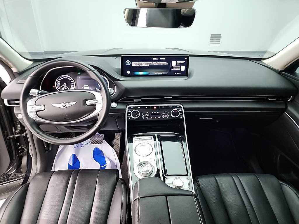 Genesis GV80 - Vista 7