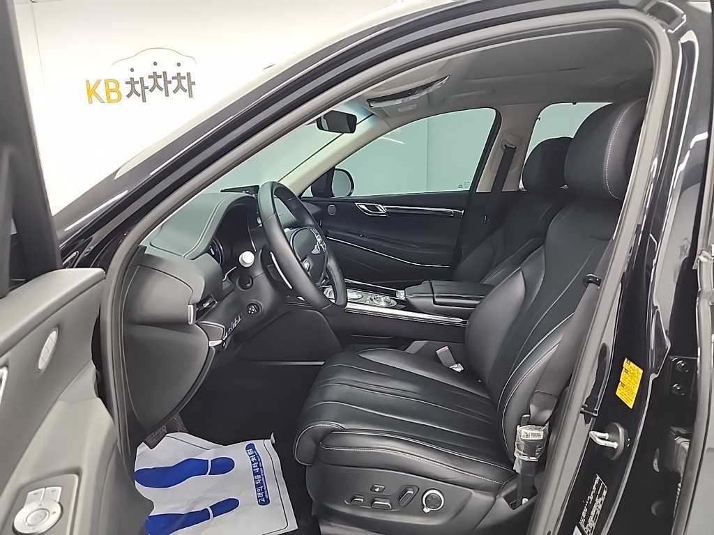 Genesis GV80 - Vista 11