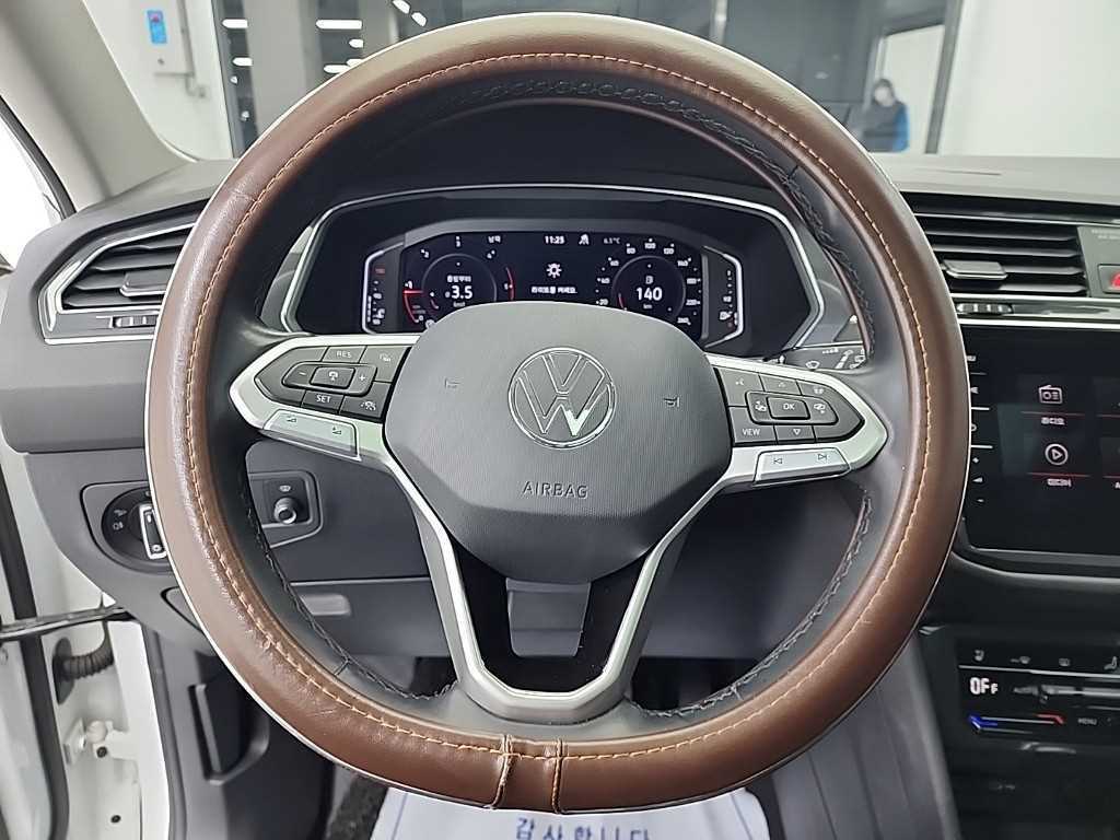Volkswagen Tiguan - Vista 9