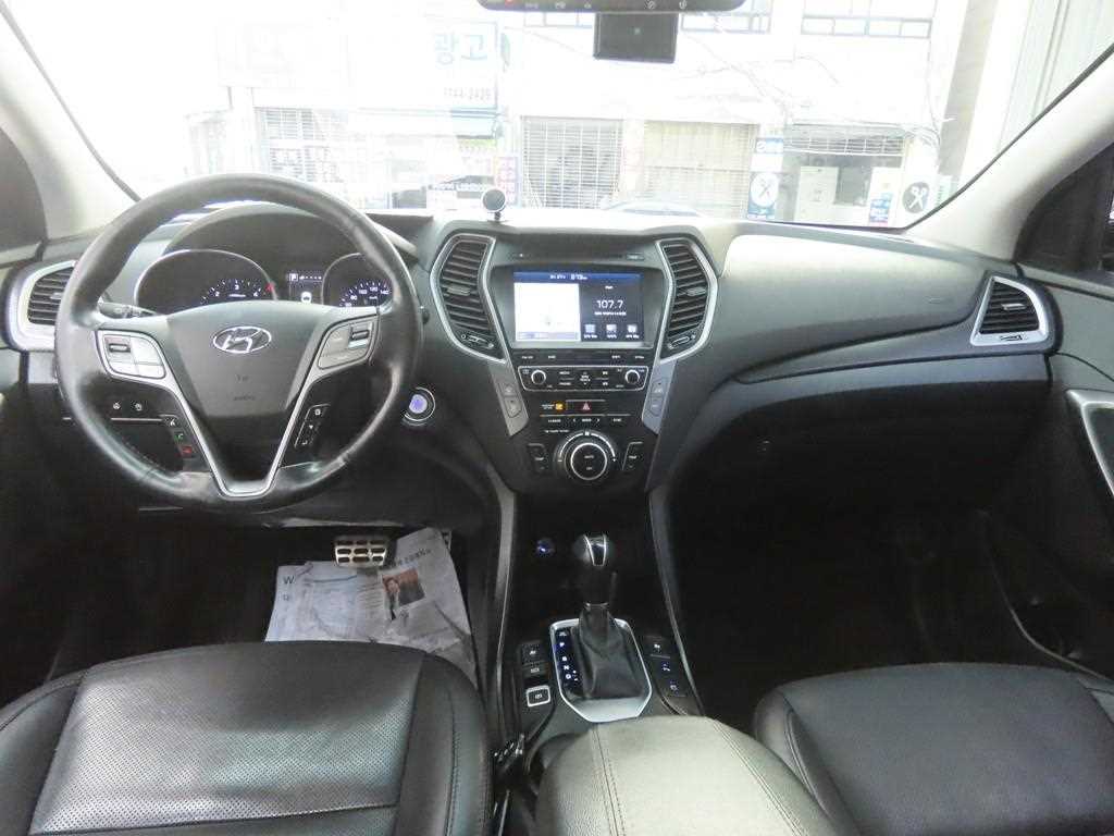 HYUNDAI Santa Fe - Vista 7