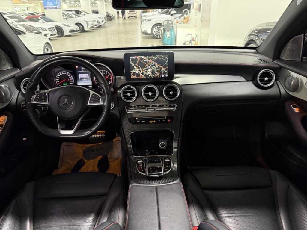 Mercedes Benz GLC Class - Vista 7