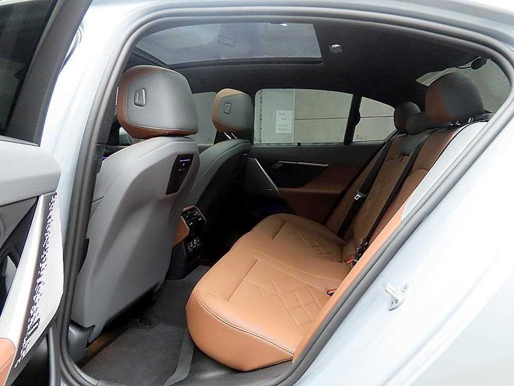 BMW 5 Series - Vista 6