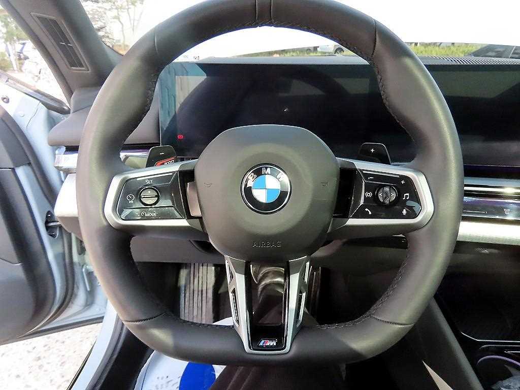 BMW 5 Series - Vista 8