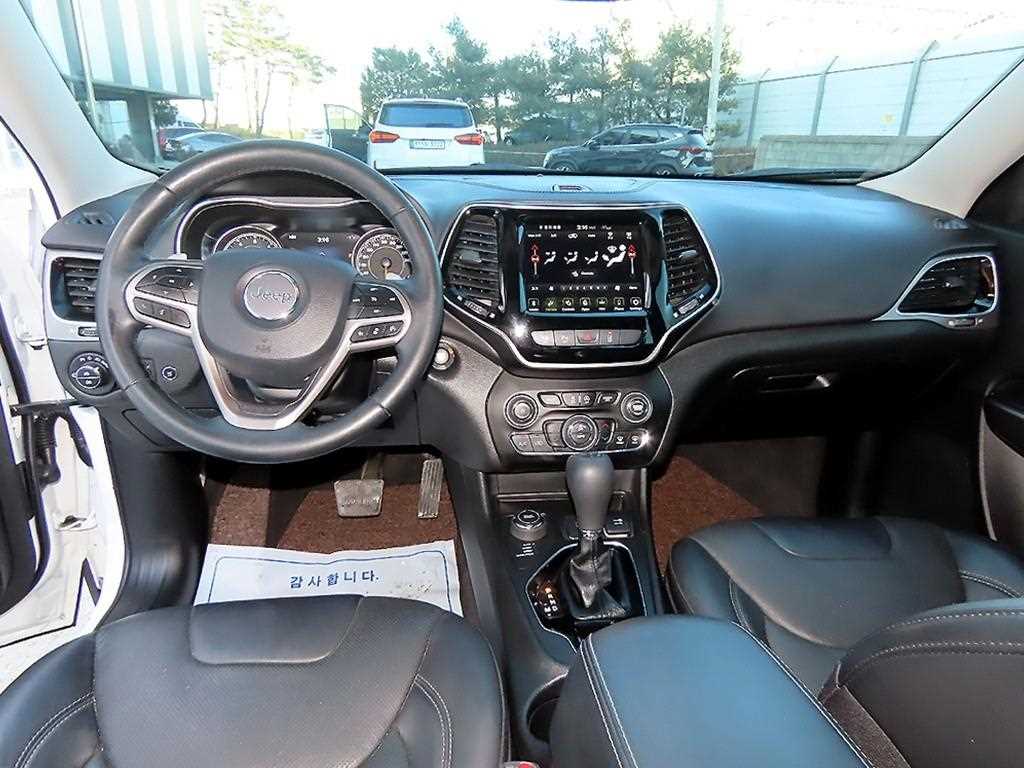 Jeep Cherokee - Vista 7