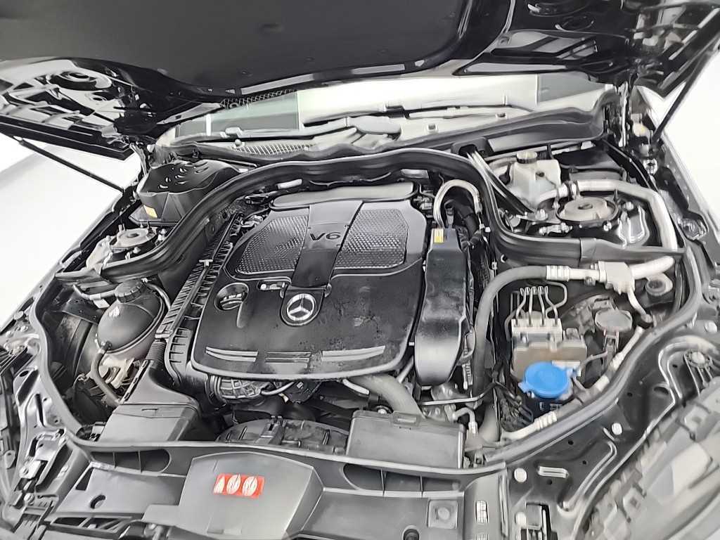 Mercedes Benz E class - Vista 5