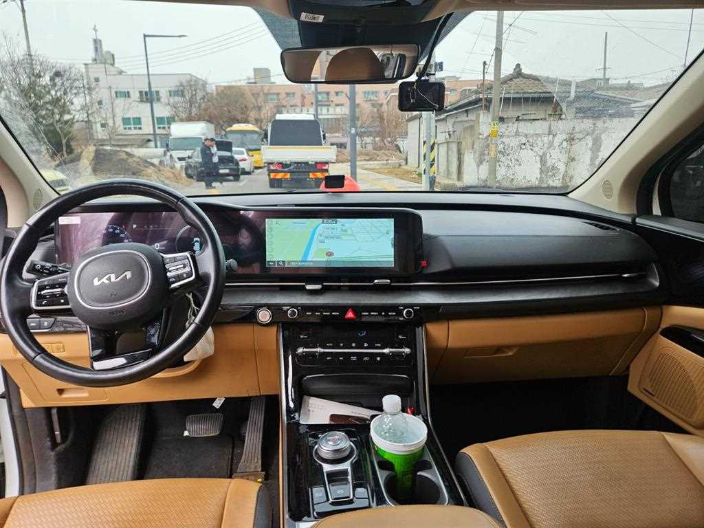 KIA Carnival - Vista 6