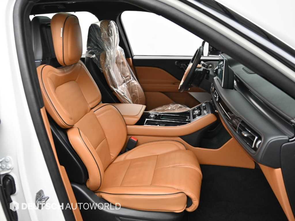 Lincoln Aviator - Vista 10