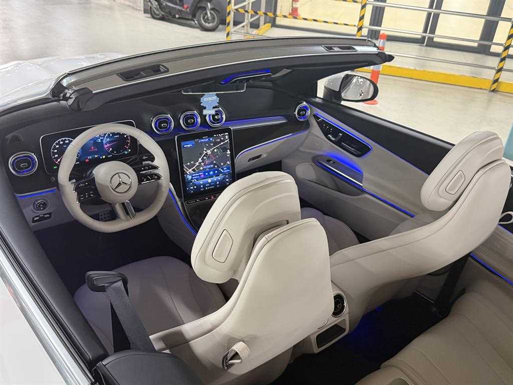 Mercedes Benz CLE Class - Vista 4