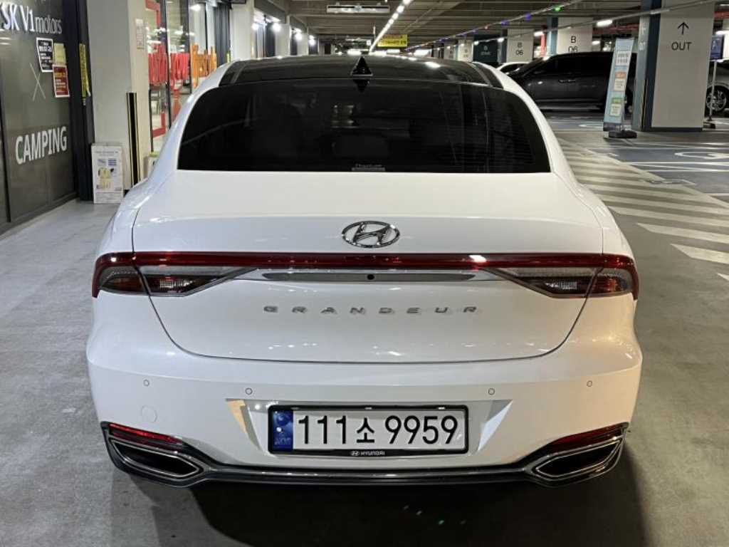 HYUNDAI Grandeur - Vista 6