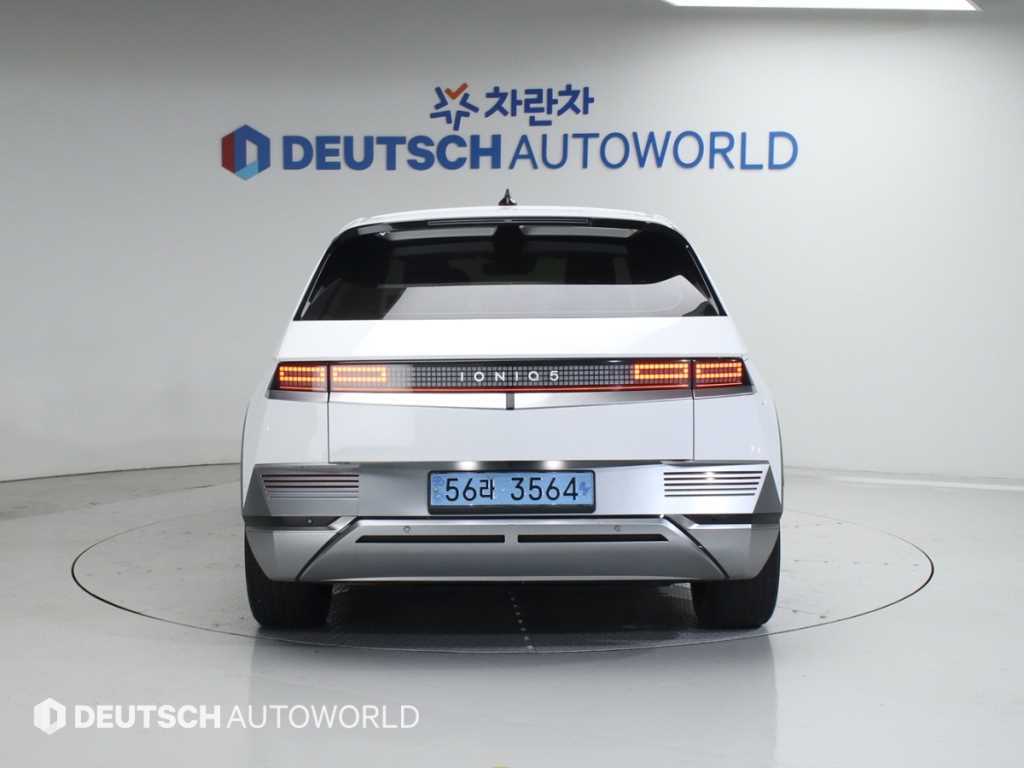 HYUNDAI Ioniq 5 - Vista 4