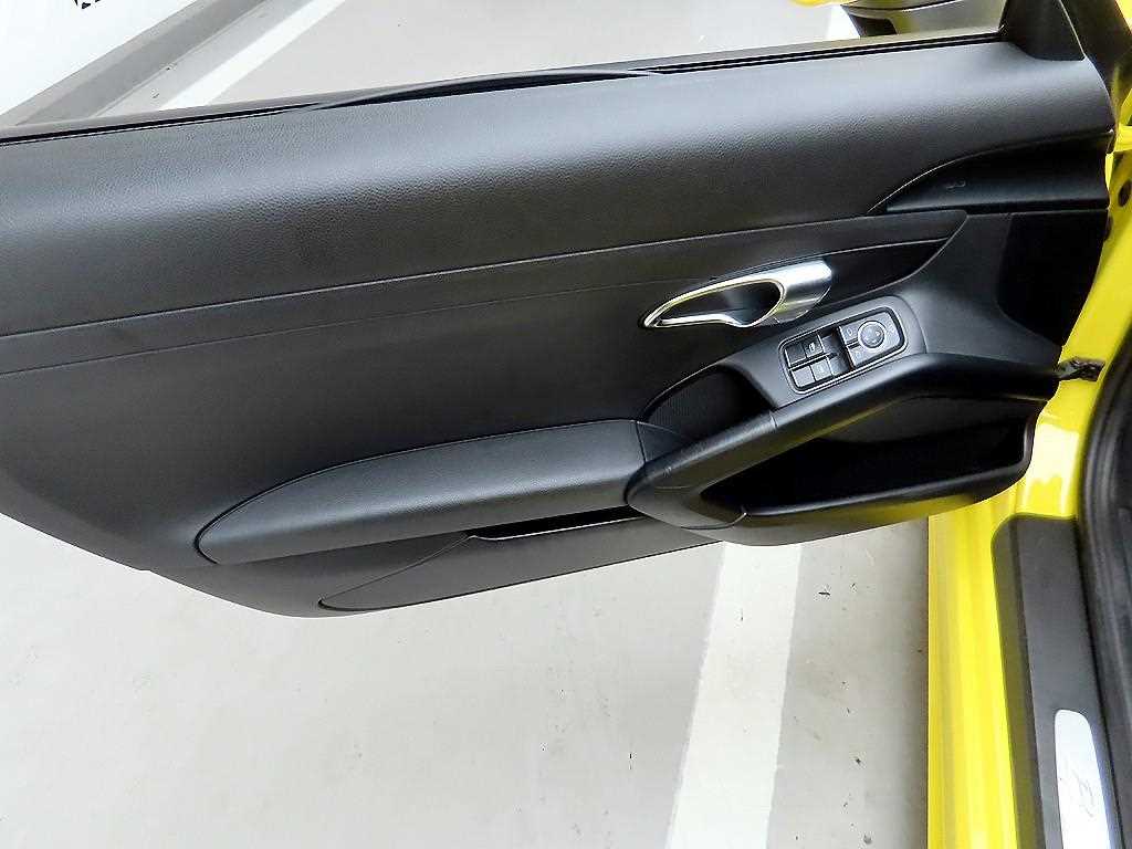 Porsche 718 - Vista 11