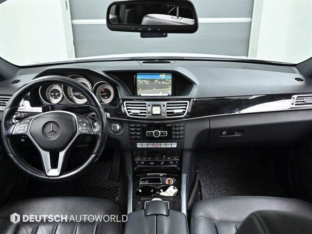 Mercedes Benz E class - Vista 7