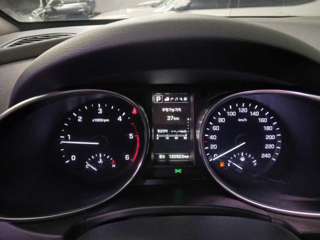 HYUNDAI Santa Fe - Vista 9