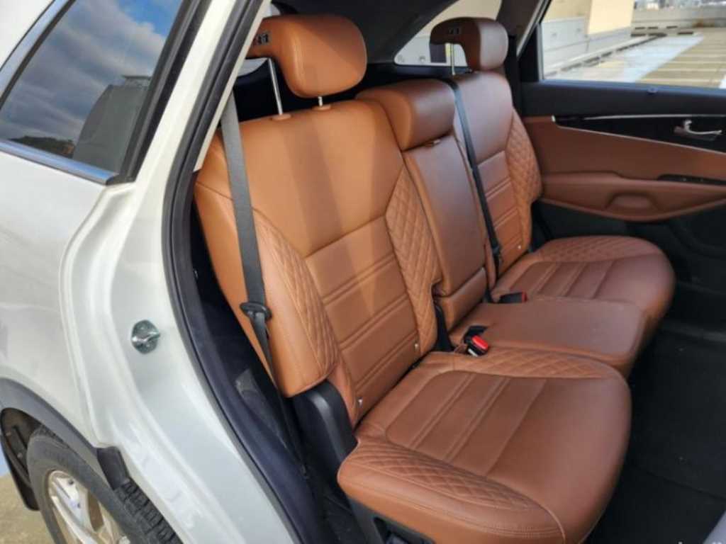 KIA Sorento - Vista 12