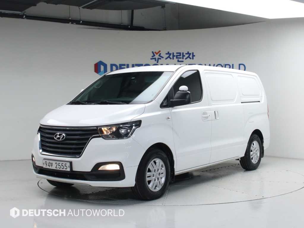 HYUNDAI Starex 2019