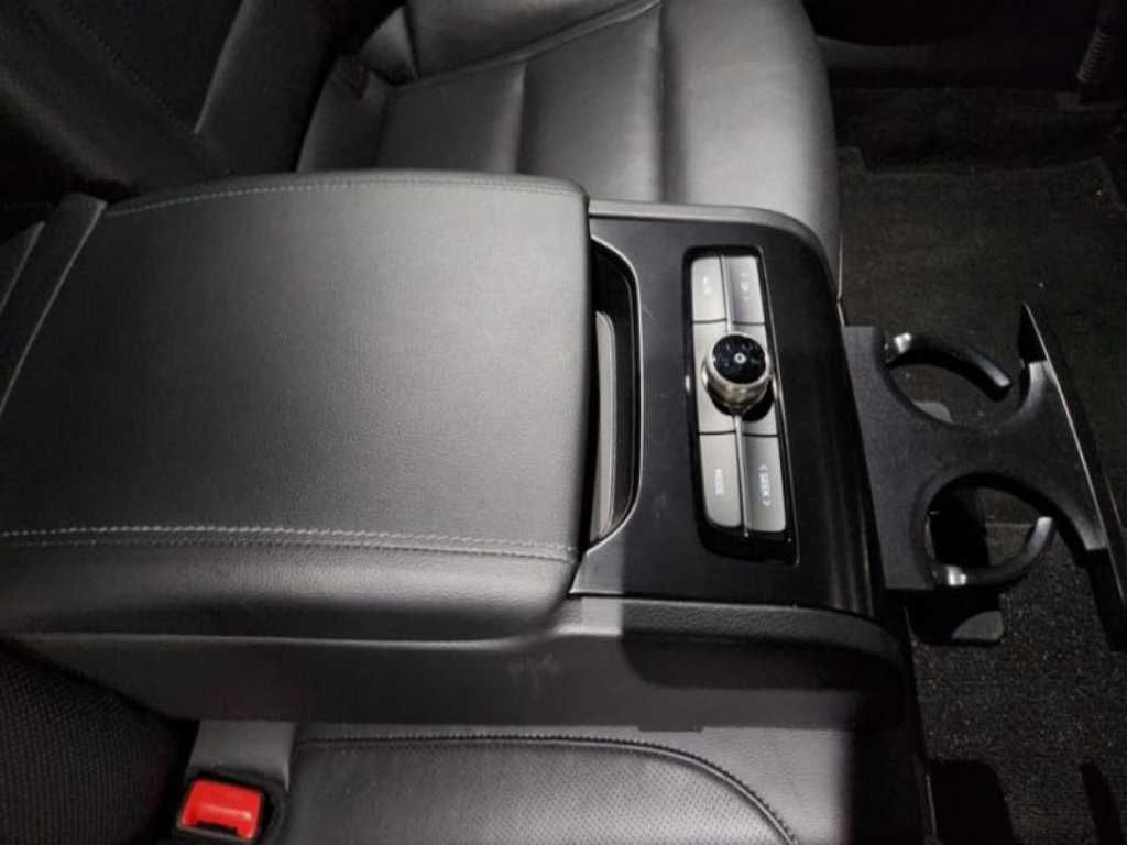 HYUNDAI Grandeur - Vista 5