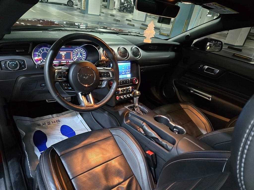 Ford Mustang - Vista 10