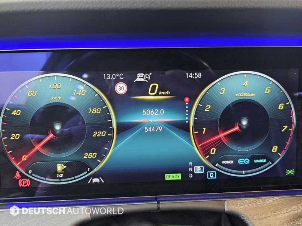 Mercedes Benz CLS Class - Vista 8