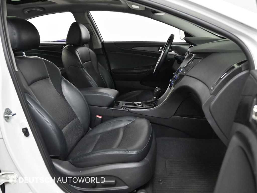 HYUNDAI Sonata - Vista 10