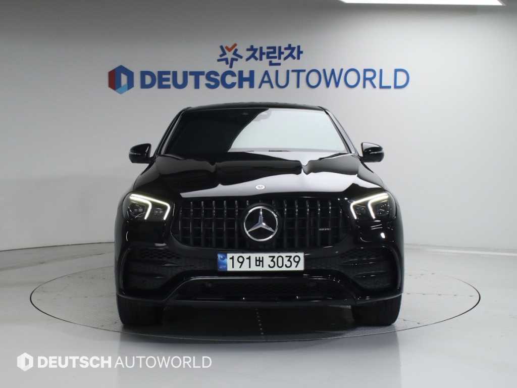 Mercedes Benz GLE Class - Vista 3