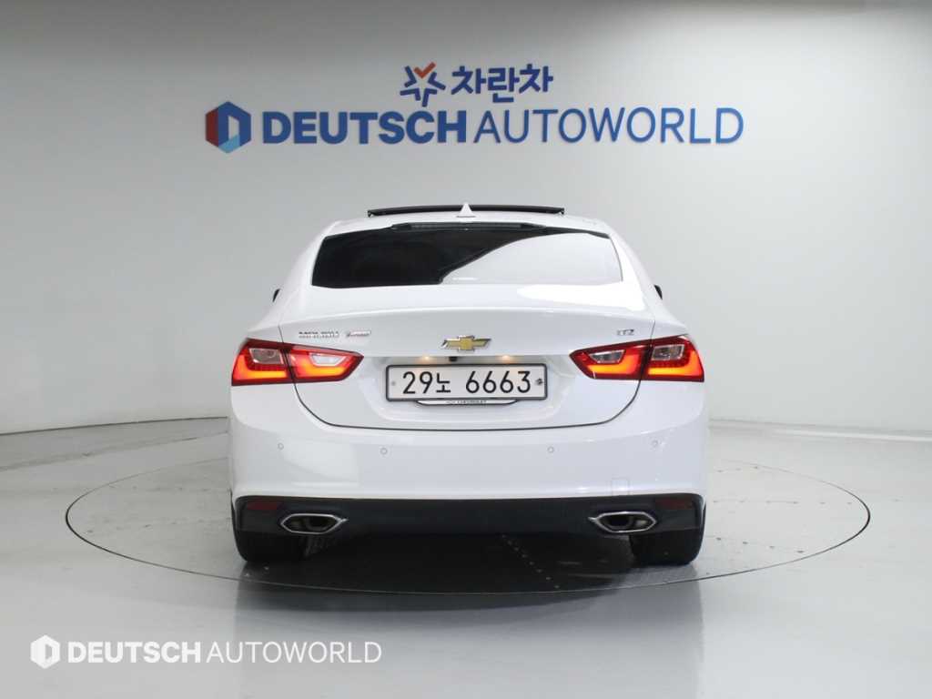 Chevrolet Malibu - Vista 4