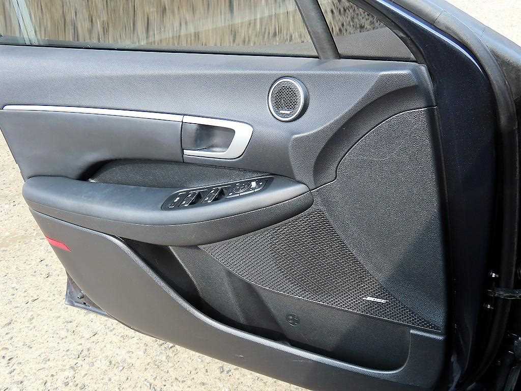 HYUNDAI Sonata - Vista 11