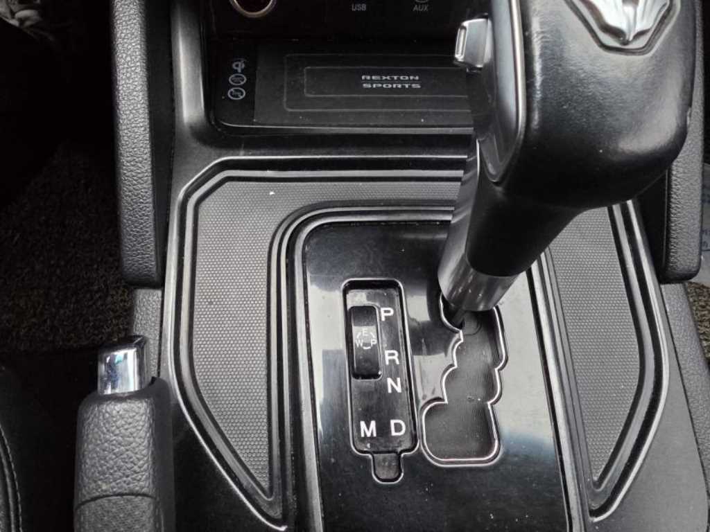 Ssangyong Rexton - Vista 9