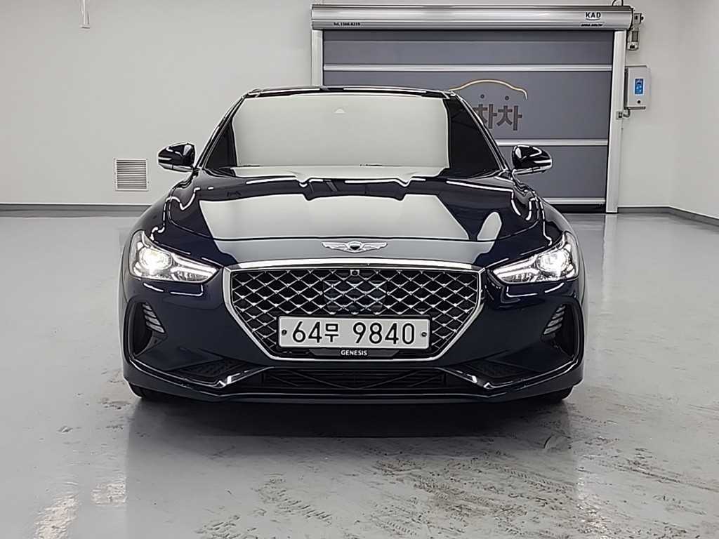Genesis G70 - Vista 3