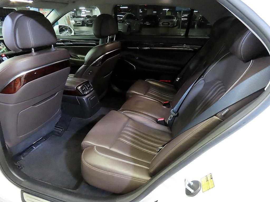 Genesis EQ900 - Vista 7