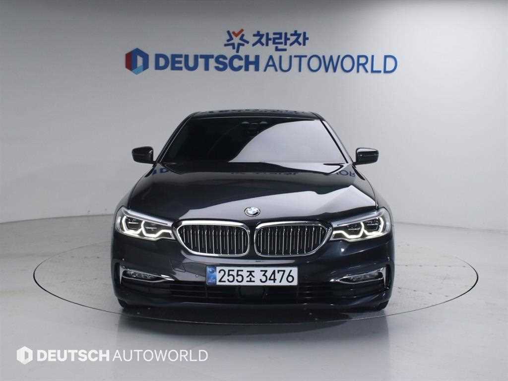 BMW 5 Series 2018 Gris - Importación desde Corea - HF Imports Iquique - Foto 1