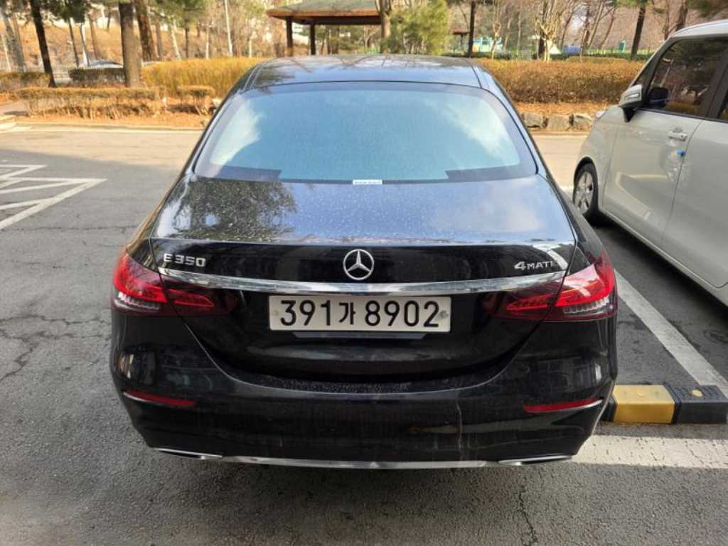 Mercedes Benz E class - Vista 2
