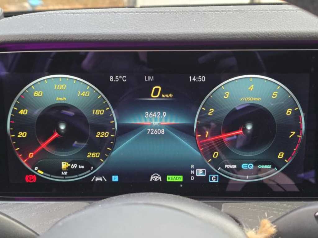 Mercedes Benz E class - Vista 6