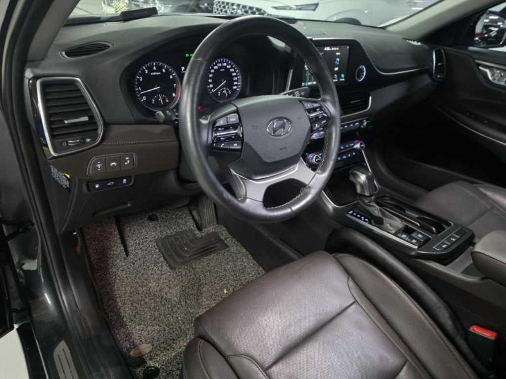 HYUNDAI Grandeur - Vista 8