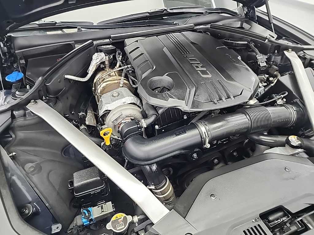 Genesis G70 - Vista 6