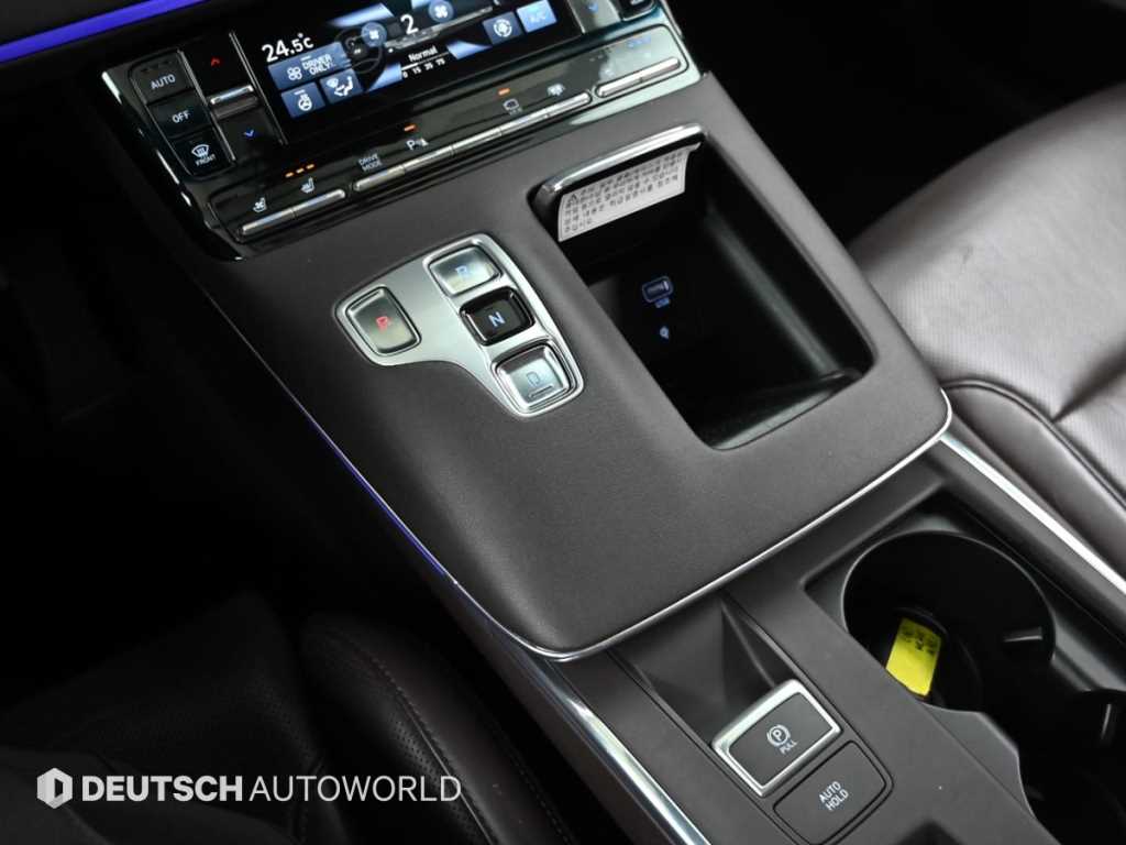 HYUNDAI Grandeur - Vista 9