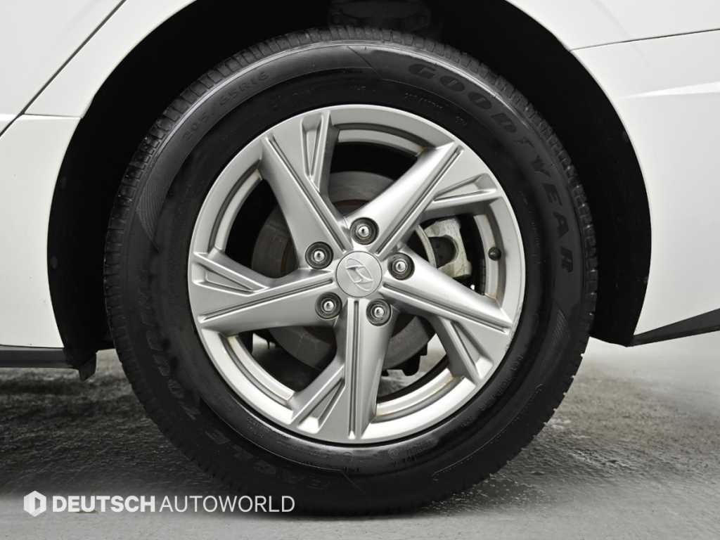 HYUNDAI Sonata - Vista 5